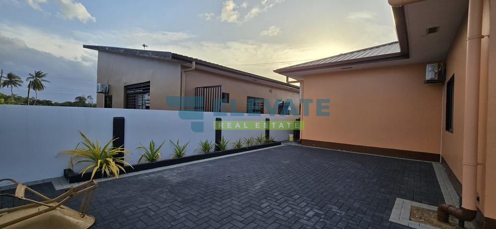 HRH0356 in Paramaribo - foto 20