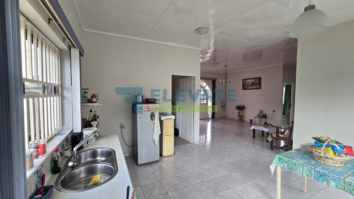 HRV0256 in Uitvlugt en omgeving, Paramaribo - foto 10
