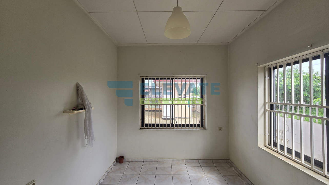 HRV0256 in Uitvlugt en omgeving, Paramaribo - foto 13
