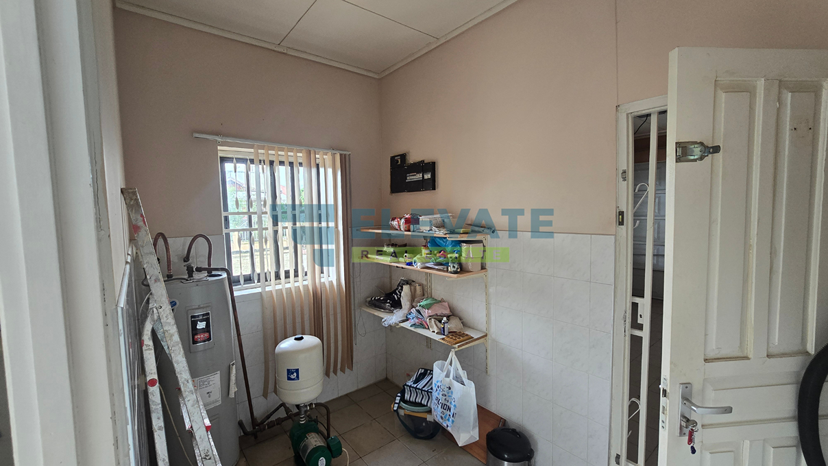 HRV0256 in Uitvlugt en omgeving, Paramaribo - foto 14